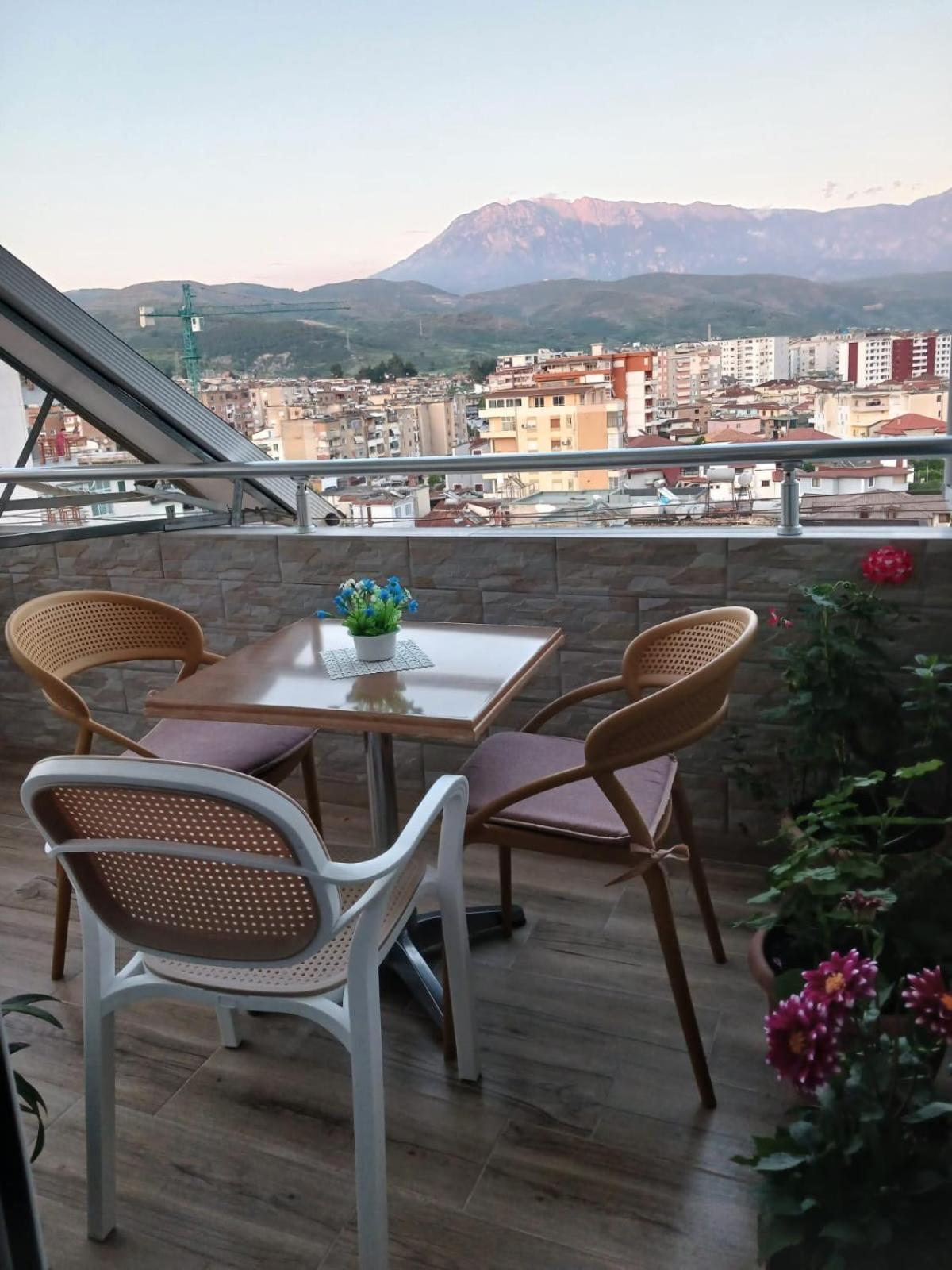 Muska Comfy Apartment Berat Exterior photo